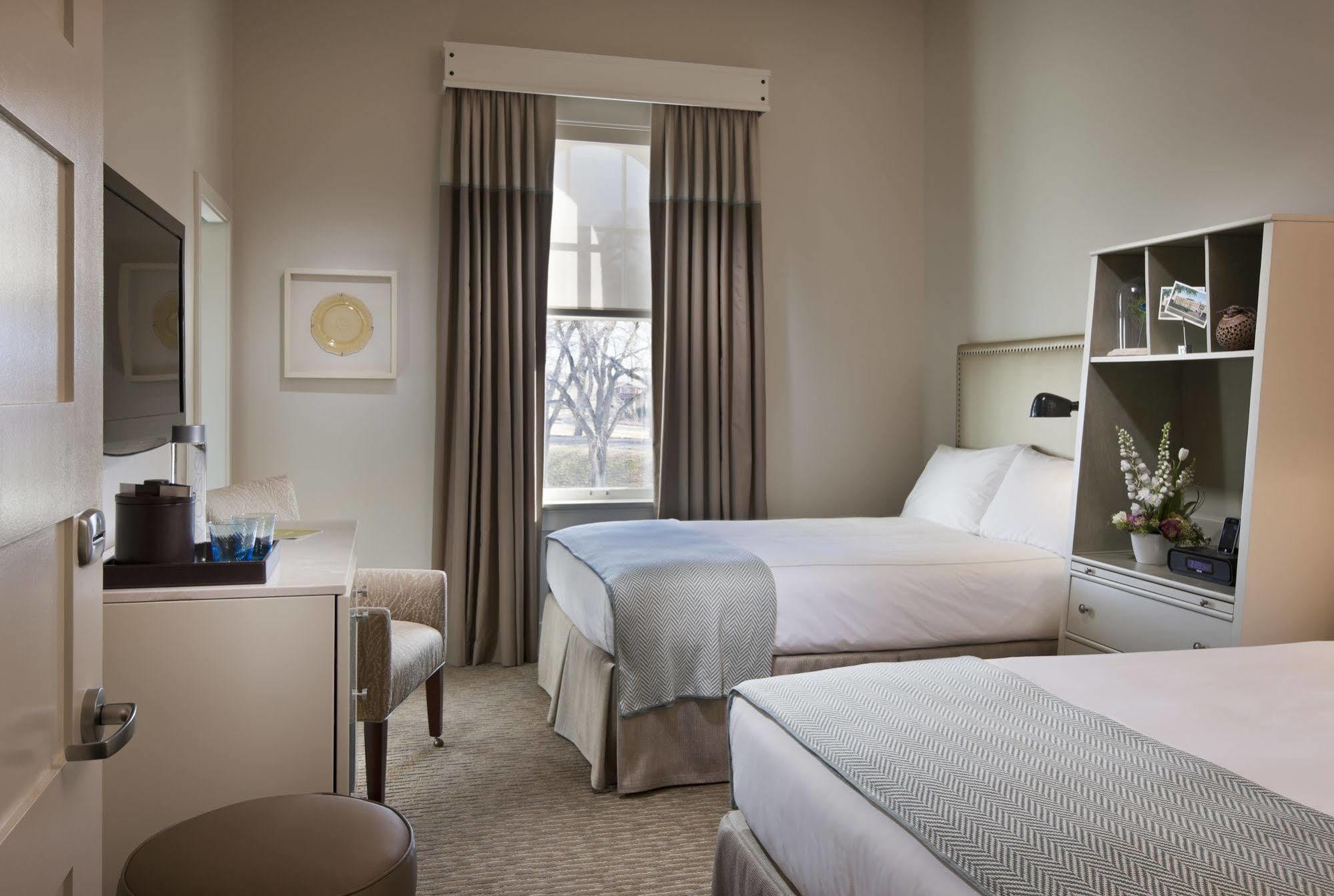 Hotel Parq Central Albuquerque Extérieur photo